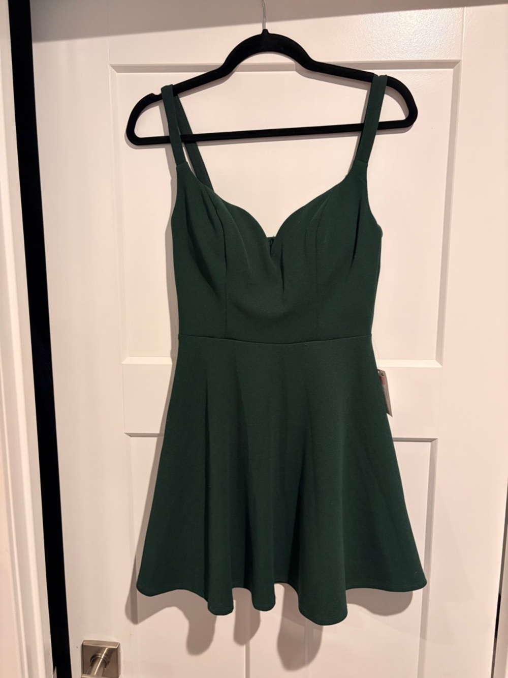 NWT Women’s Size XS Green Fit-and-Flare Dress with Sweetheart Neckline